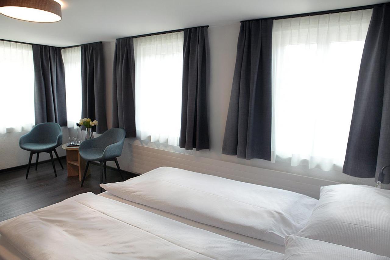 Dihei - Hotel, Lounge, Bar *